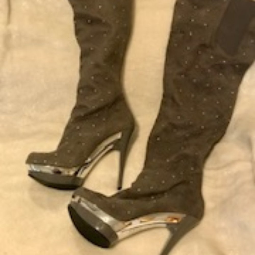 Super Sexy over the knee boots size 10